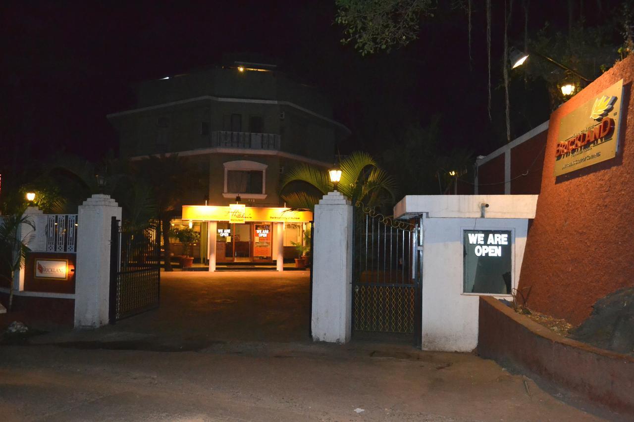 Jaffer Bhai'S Brickland Hotel พันช์กานี ภายนอก รูปภาพ